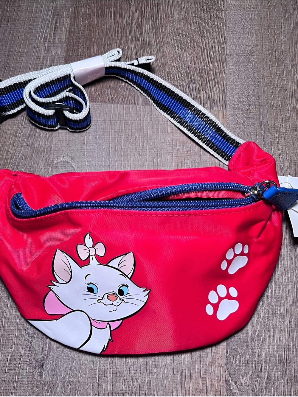 Disney Loungefly Marie Aristocats hip fanny pack bag red NWT cat character